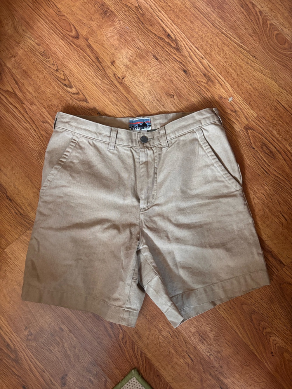 Patagonia Khaki Men's stand up Shorts